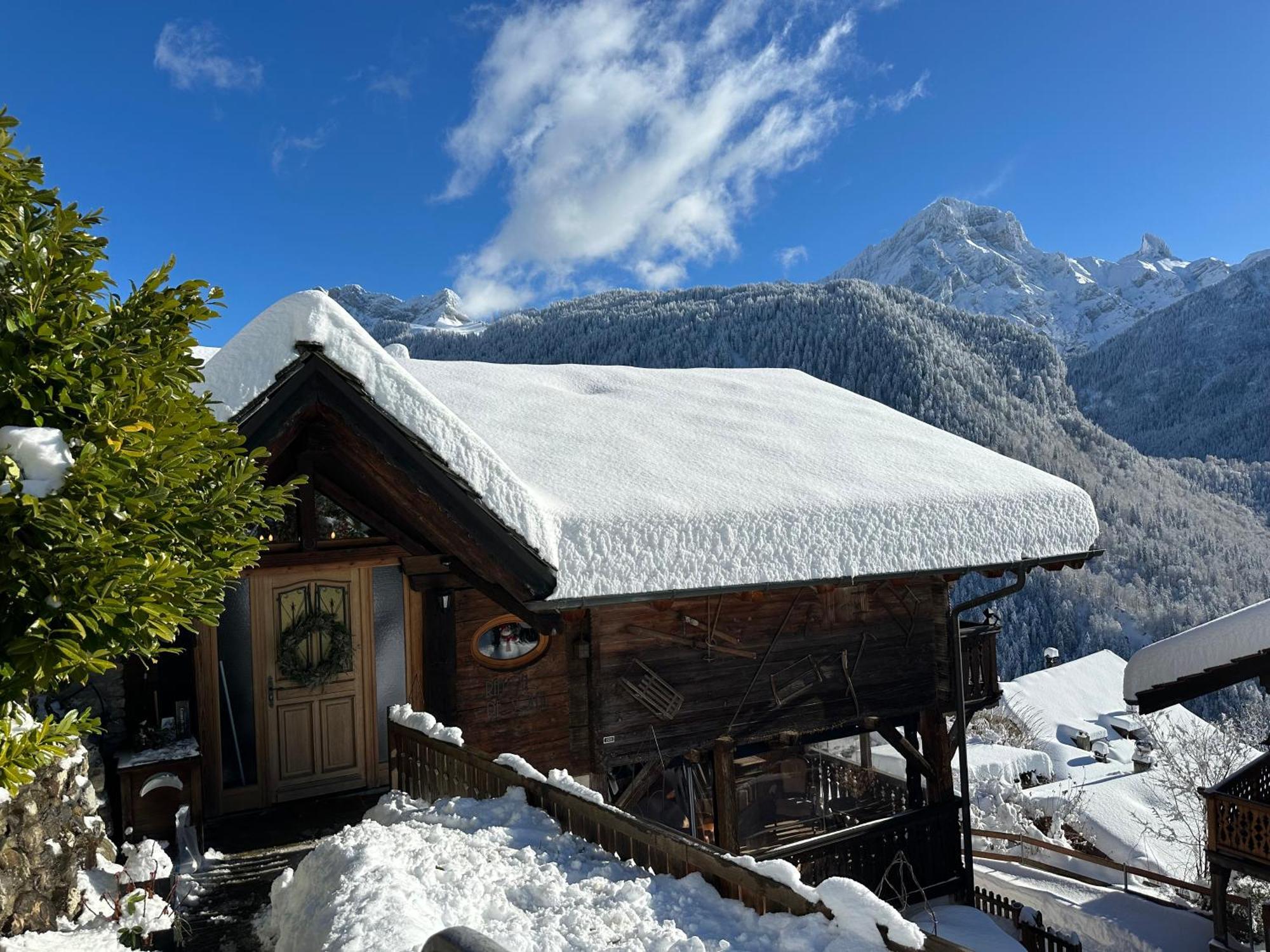 Chalet Rayon De Soleil Gryon Villars Exterior photo